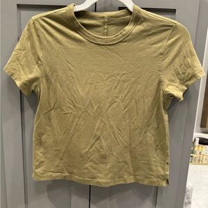 lululemon athletica Khaki Short Sleeve Tee